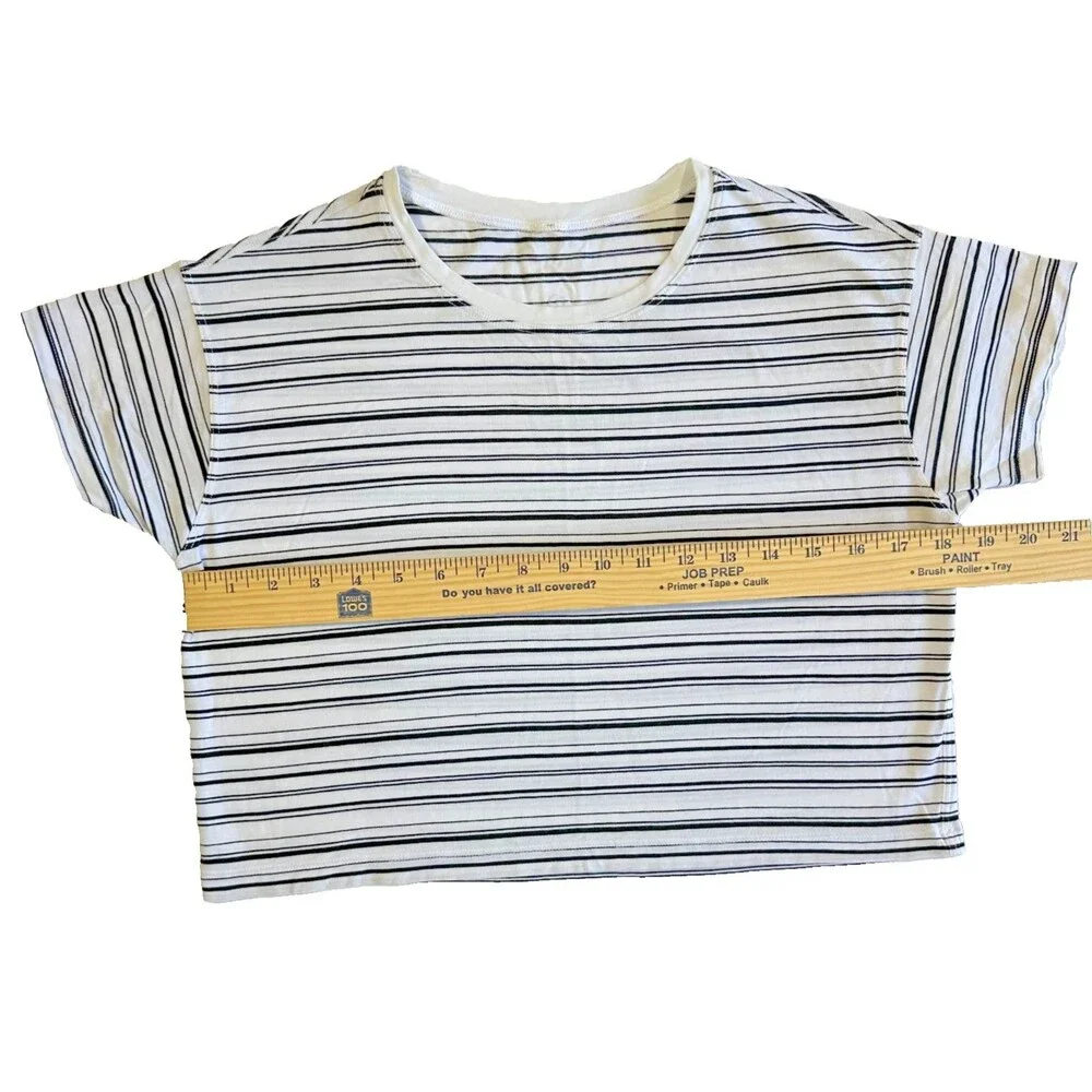 Lululemon Cates Tee Cut Back Stripe White Black T Shirt Crop Pima Cotton